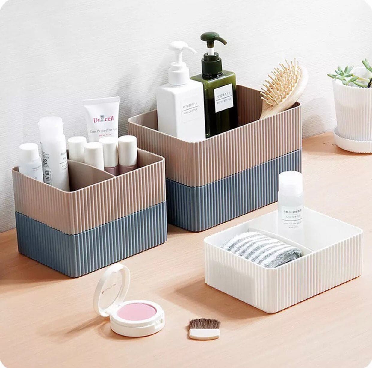 Multipurpose 2 Grid Plastic Makeup Storage Desktop Rack, Plastic Toiletries Storage Basket, Women Care Dressing Table Beauty Case Multipurpose 2 Grid Plastic Makeup Storage Desktop Rack, Plastic Toiletries Storage Basket, Women Care Dressing Table Beauty Case